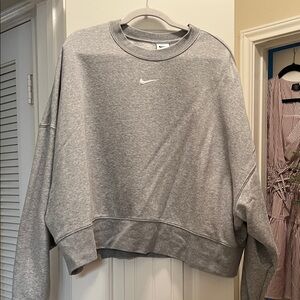 Nike Women's Heather Gray Crew Neck Sweater